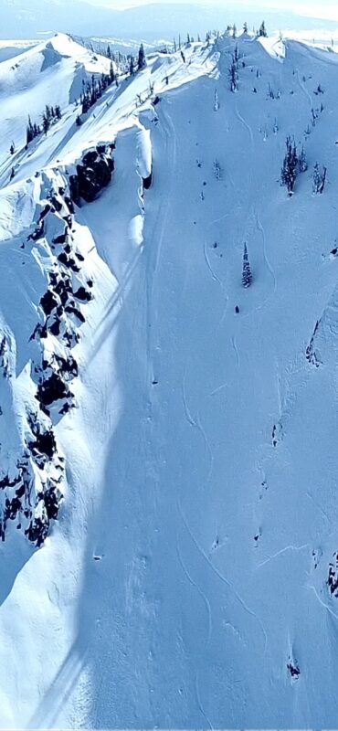 Drone image of the cornice break avalanche path