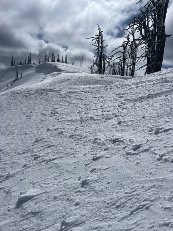 East wind scouring along the ridges 